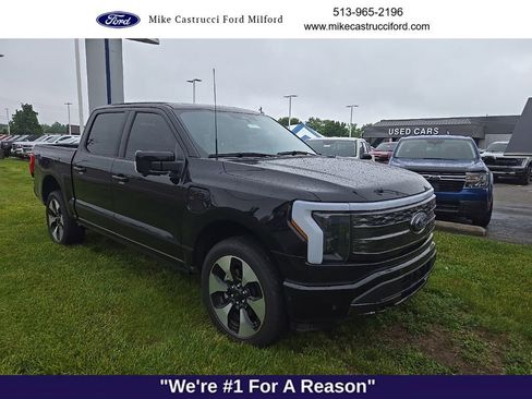Used 2023 Ford F150 Lightning Platinum AWD/4WD image 3