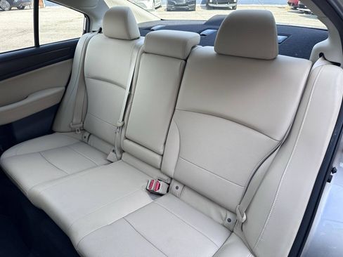 Used 2017 Subaru Legacy 2.5i Limited AWD/4WD image 38