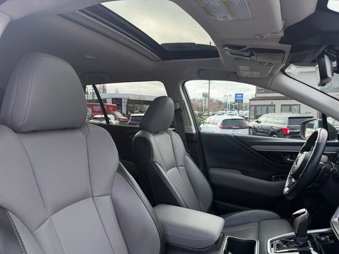 Used 2024 Subaru Outback Limited image 41