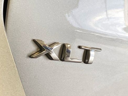 Used 2023 Ford Expedition Max XLT AWD/4WD image 7