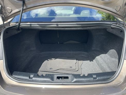 Used 2016 Ford Taurus Limited FWD image 27