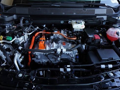 New 2025 Chevrolet Equinox EV LT image 30