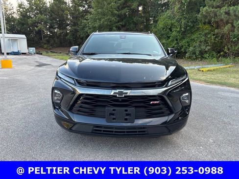 Used 2024 Chevrolet Blazer RS w/ Driver Confidence II Package AWD/4WD image 2