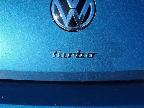 Used 2019 Volkswagen Beetle 2.0T S image 9