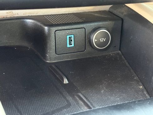 Used 2020 Ford Escape Titanium image 20