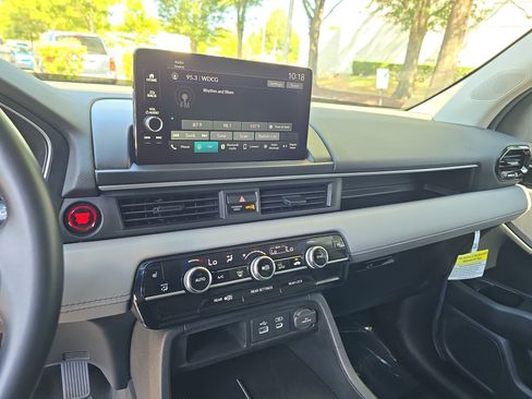 Used 2025 Honda Pilot EX-L image 21