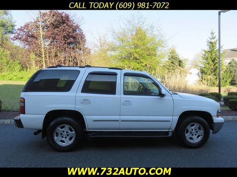 Used 2004 Chevrolet Tahoe LT w/ LT Preferred Equipment Group AWD/4WD image 4