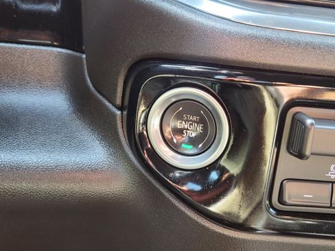 Used 2024 Chevrolet Silverado 2500 High Country w/ High Country Premium Package AWD/4WD image 28