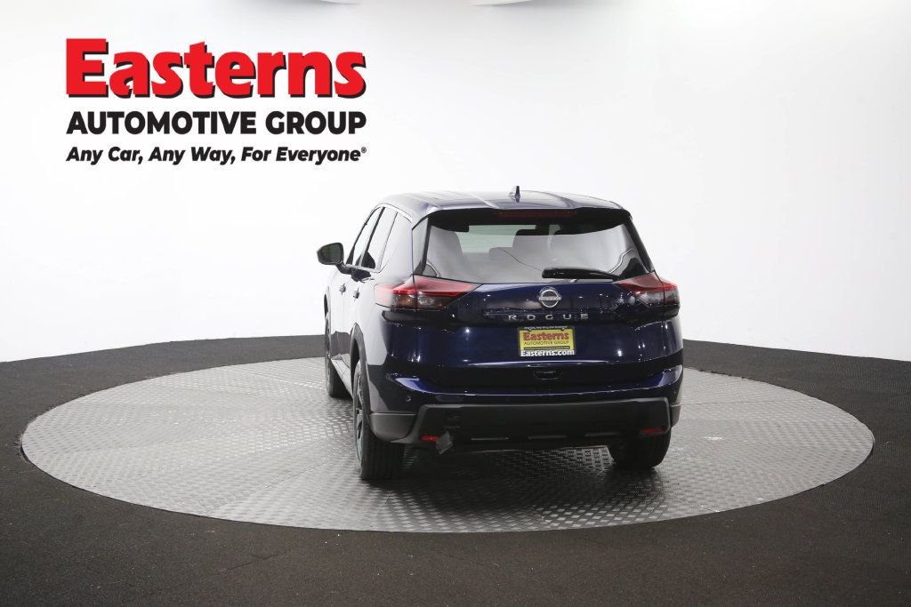Used 2025 Nissan Rogue SV AWD/4WD image 40