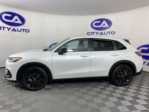 Used 2023 Honda HR-V Sport image 6