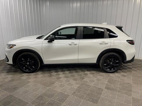 Used 2023 Honda HR-V Sport image 7