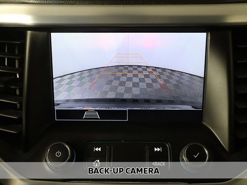 Used 2023 GMC Acadia SLE w/ Driver Convenience Package image 5