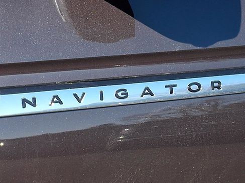 New 2026 Lincoln Navigator L Reserve image 9