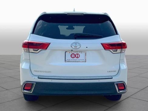 Used 2017 Toyota Highlander Limited FWD image 5