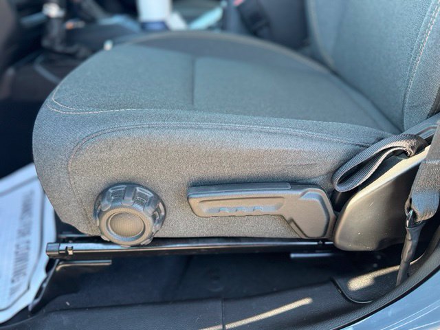 Used 2024 Jeep Gladiator Sport AWD/4WD image 9