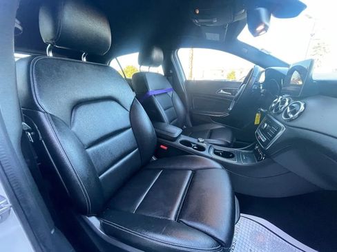Used 2018 Mercedes-Benz GLA 250 image 12