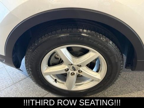 Used 2019 Ford Explorer XLT FWD image 5