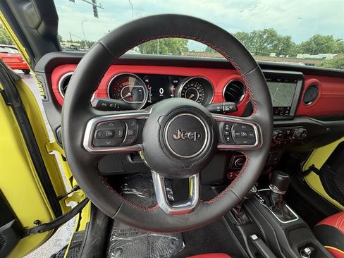 Used 2023 Jeep Wrangler Unlimited Rubicon w/ Safety Group AWD/4WD image 27