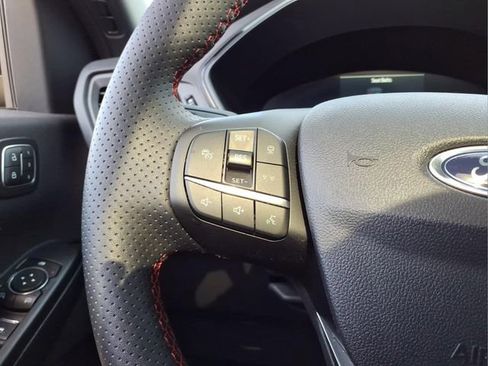 Used 2024 Ford Escape ST-Line Elite w/ Premium Technology Package AWD/4WD image 24