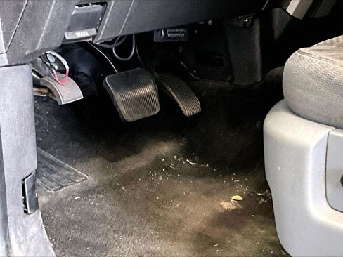 Used 2014 Ford F150 XLT w/ XLT Chrome Package image 22