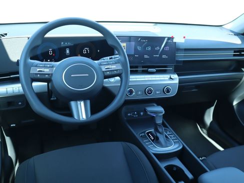 New 2026 Hyundai Kona SE image 10