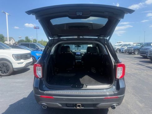 Used 2023 Ford Explorer XLT w/ Equipment Group 202A AWD/4WD image 44