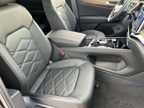 New 2026 Volkswagen Atlas SE FWD image 7