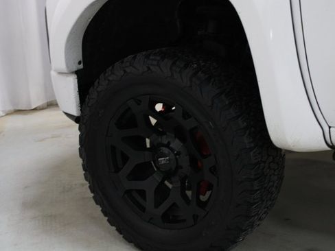 Used 2021 GMC Sierra 1500 AT4 w/ AT4 Premium Package image 30