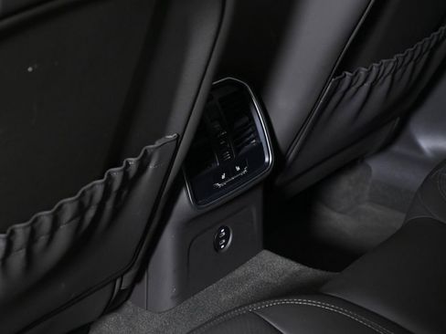 Used 2023 Porsche Macan S image 20