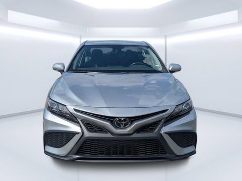 Used 2024 Toyota Camry SE FWD image 8