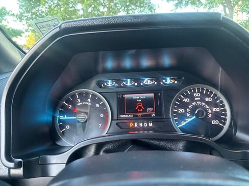 Used 2020 Ford F150 XLT w/ Equipment Group 302A Luxury AWD/4WD image 21