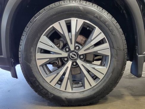 Used 2022 Nissan Rogue SV AWD/4WD image 10