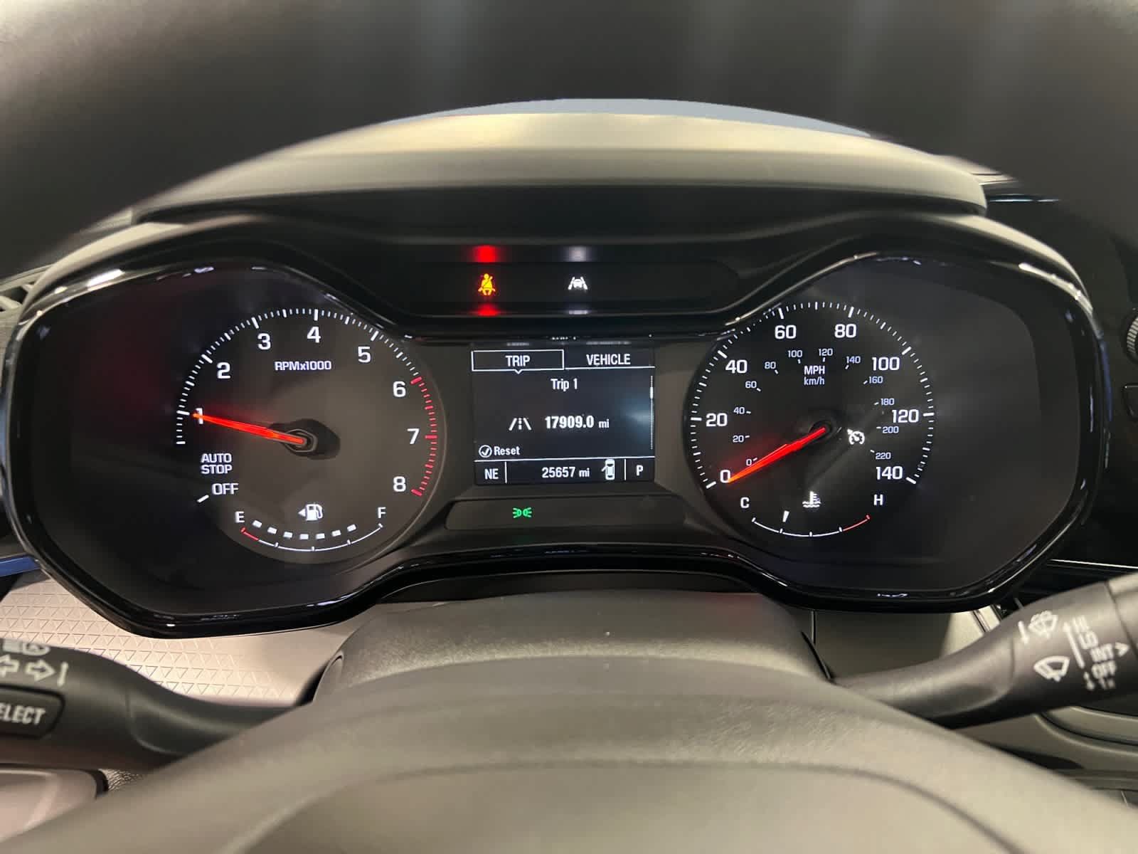 Used 2025 Chevrolet Trax LS FWD image 9