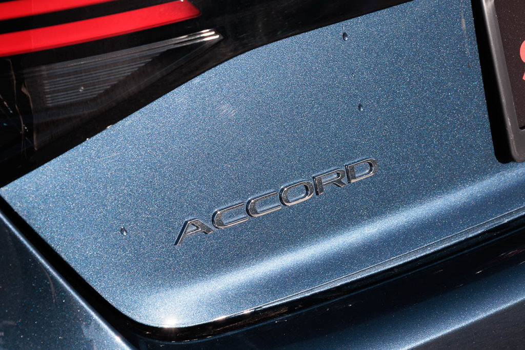 Used 2025 Honda Accord EX-L image 37