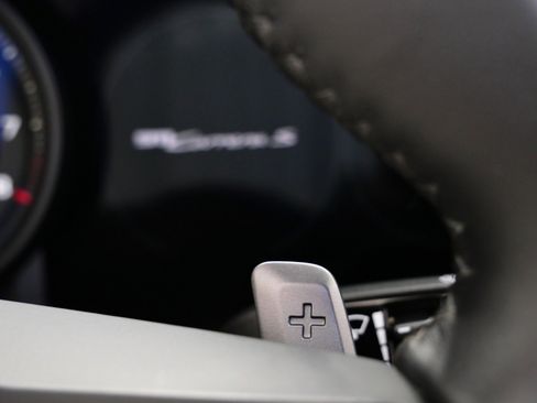 Used 2024 Porsche 911 Carrera S image 40