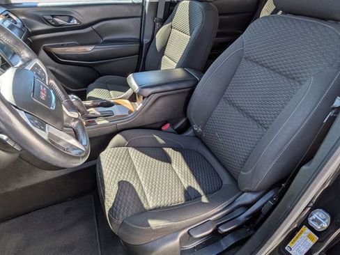 Used 2018 GMC Acadia SLE image 26