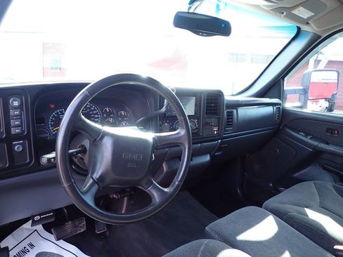 Used 1999 GMC Sierra 1500 4x4 Extended Cab w/ Convenience Plus Group image 9