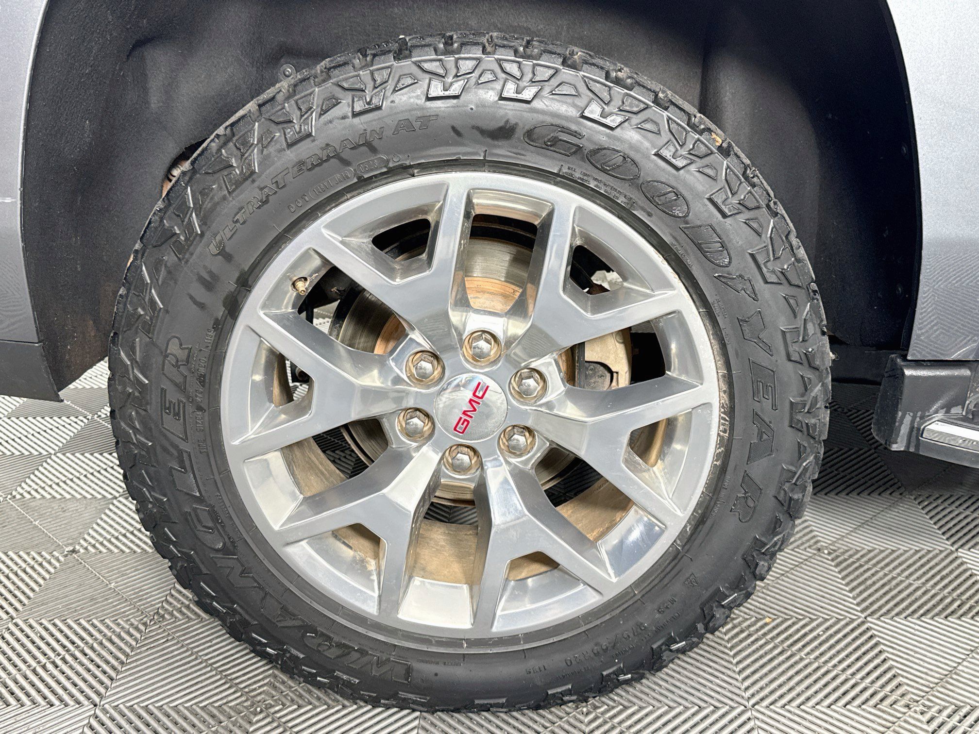 Used 2019 GMC Yukon SLT RWD image 29