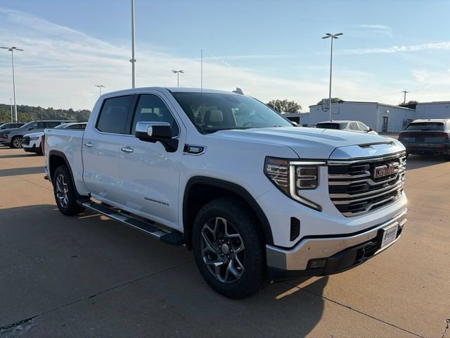 Used 2024 GMC Sierra 1500 SLT w/ SLT Premium Plus Package AWD/4WD image 1