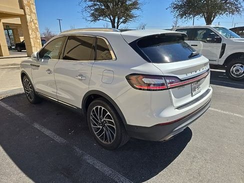 Used 2020 Lincoln Nautilus Reserve image 4