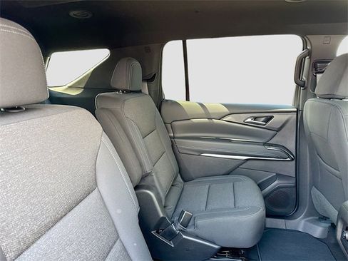 New 2026 Chevrolet Traverse LT w/ LPO, Floor Liner Package image 32
