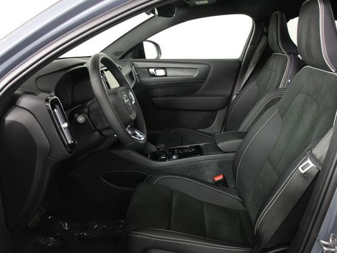 Certified 2023 Volvo C40 P8 Recharge Plus AWD/4WD image 29
