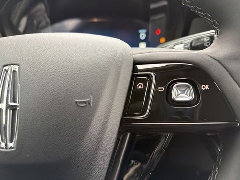 New 2026 Lincoln Corsair Premiere image 15