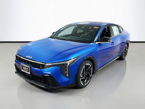 New 2025 Kia K4 GT-Line image 3