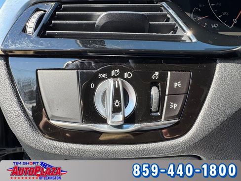 Used 2019 BMW M550i xDrive w/ Premium Package image 28