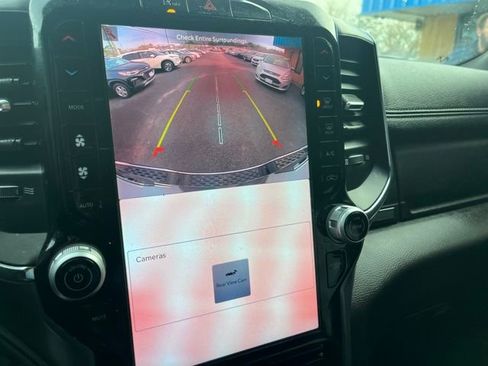 Used 2025 RAM 1500 Laramie image 3