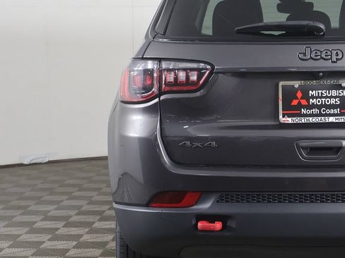 Used 2022 Jeep Compass Trailhawk AWD/4WD image 13