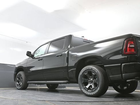 New 2026 RAM 1500 Express AWD/4WD image 44