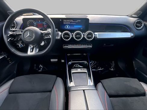 Used 2026 Mercedes-Benz GLB 35 AMG 4MATIC image 16