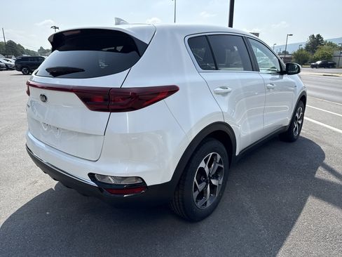 Used 2021 Kia Sportage LX AWD/4WD image 3